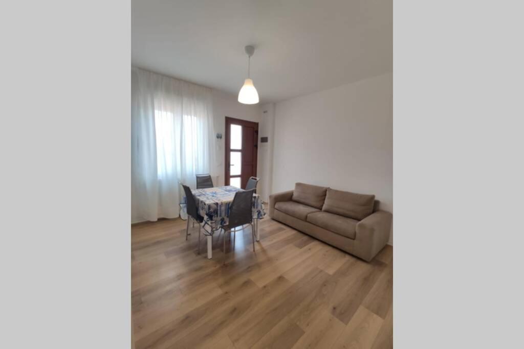 Delta D Piazza Marina- 50 Mt Dal Mare - Immobil Relax Lägenhet Lido di Jesolo Exteriör bild